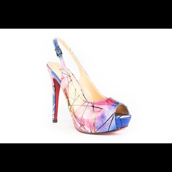 🌈👠Top Heels Co Rainbow Sandals - Picture 4 of 5